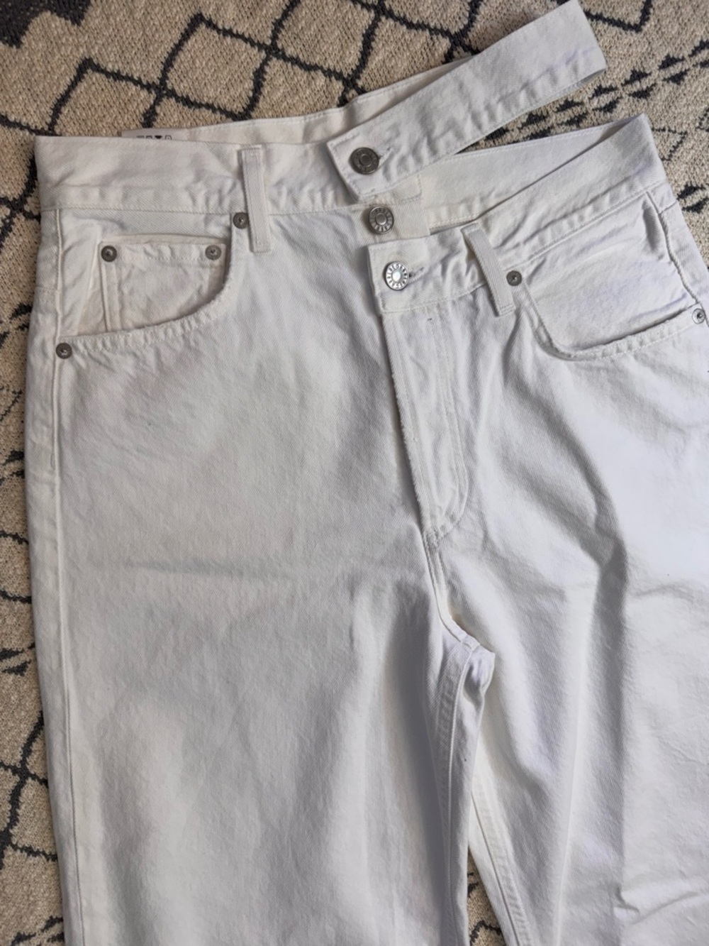 Agolde White Boyfriend Jeans - Relaxed Straight Fit - Picture 3 of 6